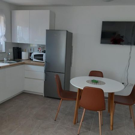 Gita Apartmani Cizici Luaran gambar