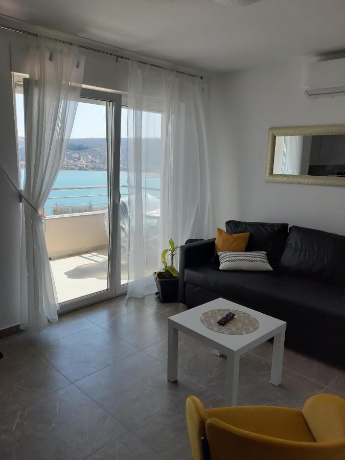 Gita Apartmani Cizici Luaran gambar